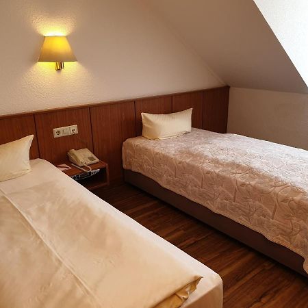 Hotel Weisser Schwan Erfurt Exterior photo
