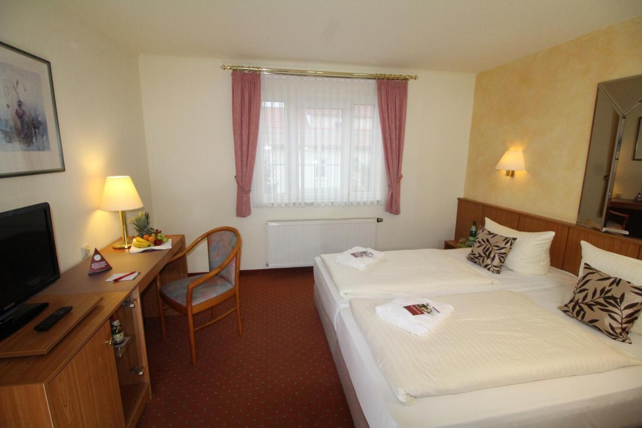 Hotel Weisser Schwan Erfurt Exterior photo