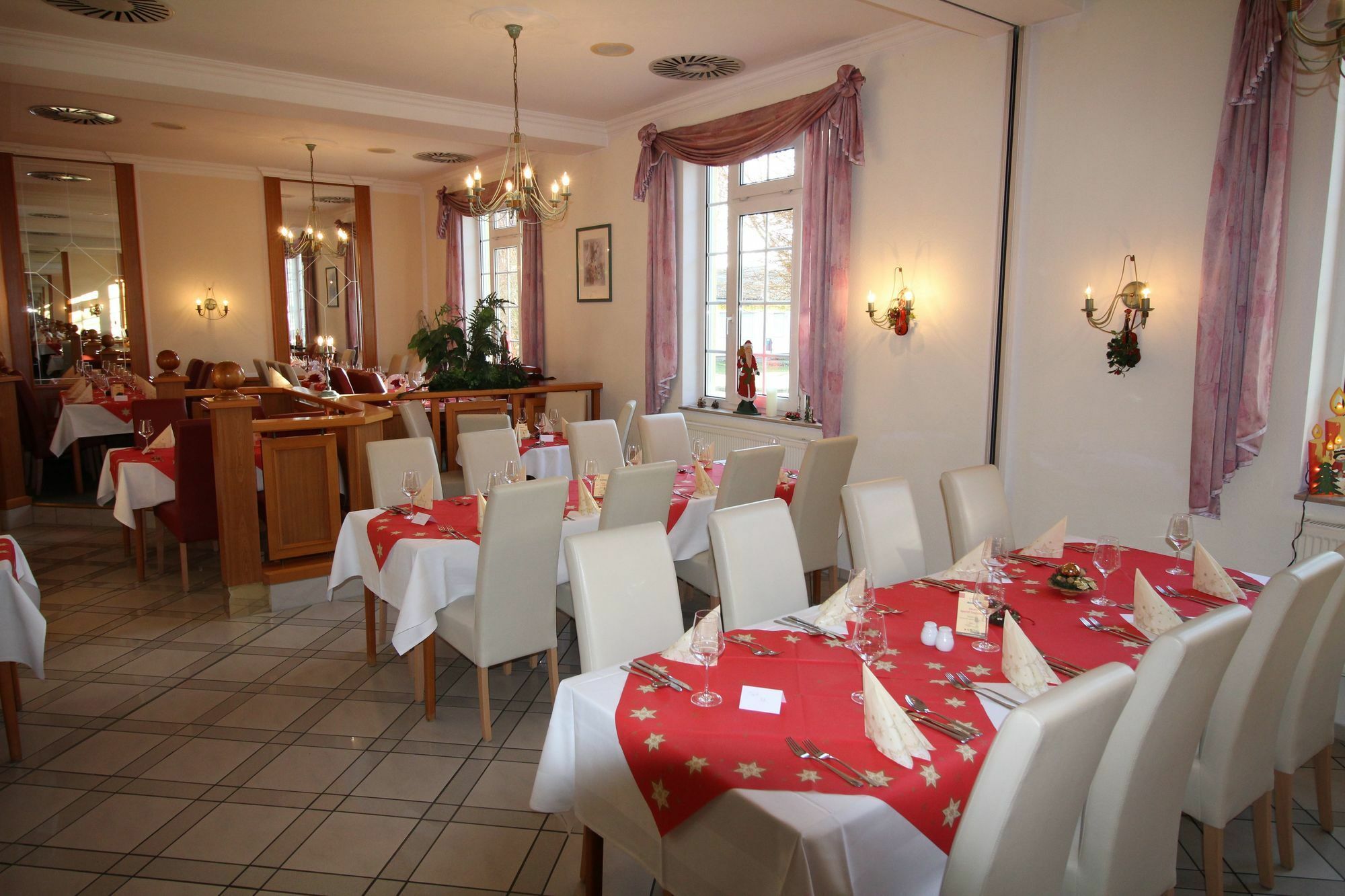 Hotel Weisser Schwan Erfurt Exterior photo