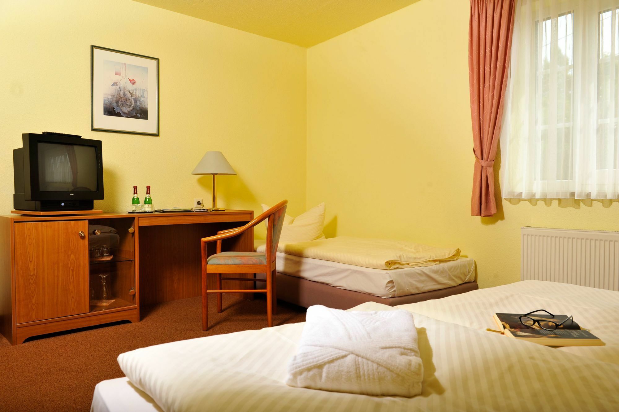 Hotel Weisser Schwan Erfurt Room photo